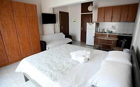 Papi'S Free Parking Apartments 1 - Studio